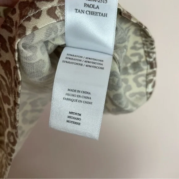 Rails Beige Paola Cheetah Print Satin Luxe Camisole Blouse Top Size Medium - Picture 5 of 5